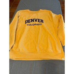 Vineyard Crew Denver Colorado Sweatshirt Mens XL Yellow Pullover Fleece 2120-M